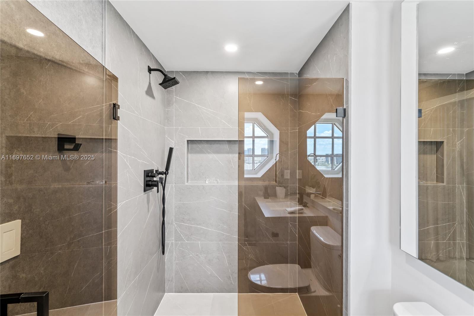 image Acqualina Ocean Residence46