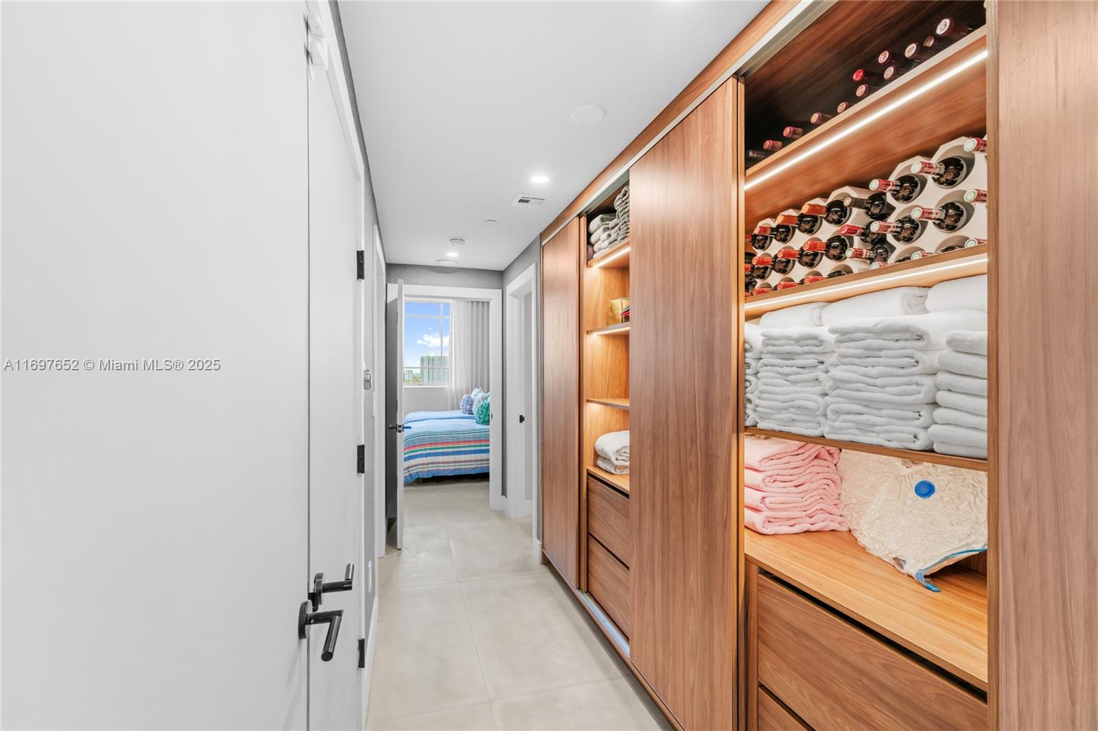 image Acqualina Ocean Residence50