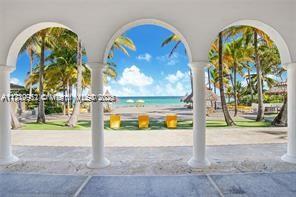 570 Ocean Blvd Golden Beach, FL 33160