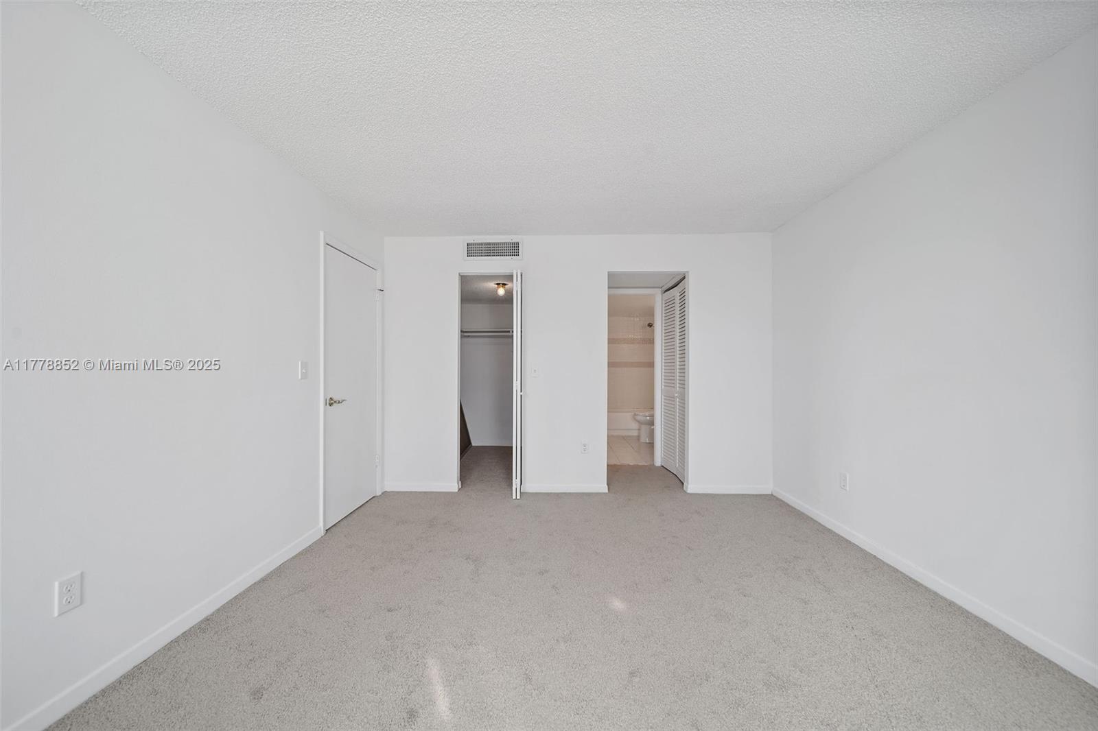 image CLINTON CONDO UNIT14