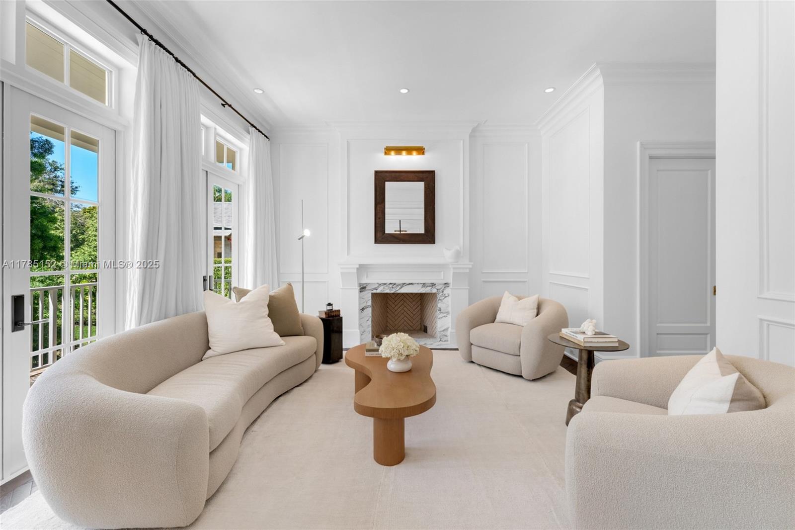 7393 SW 79th Ct Miami, FL 33143