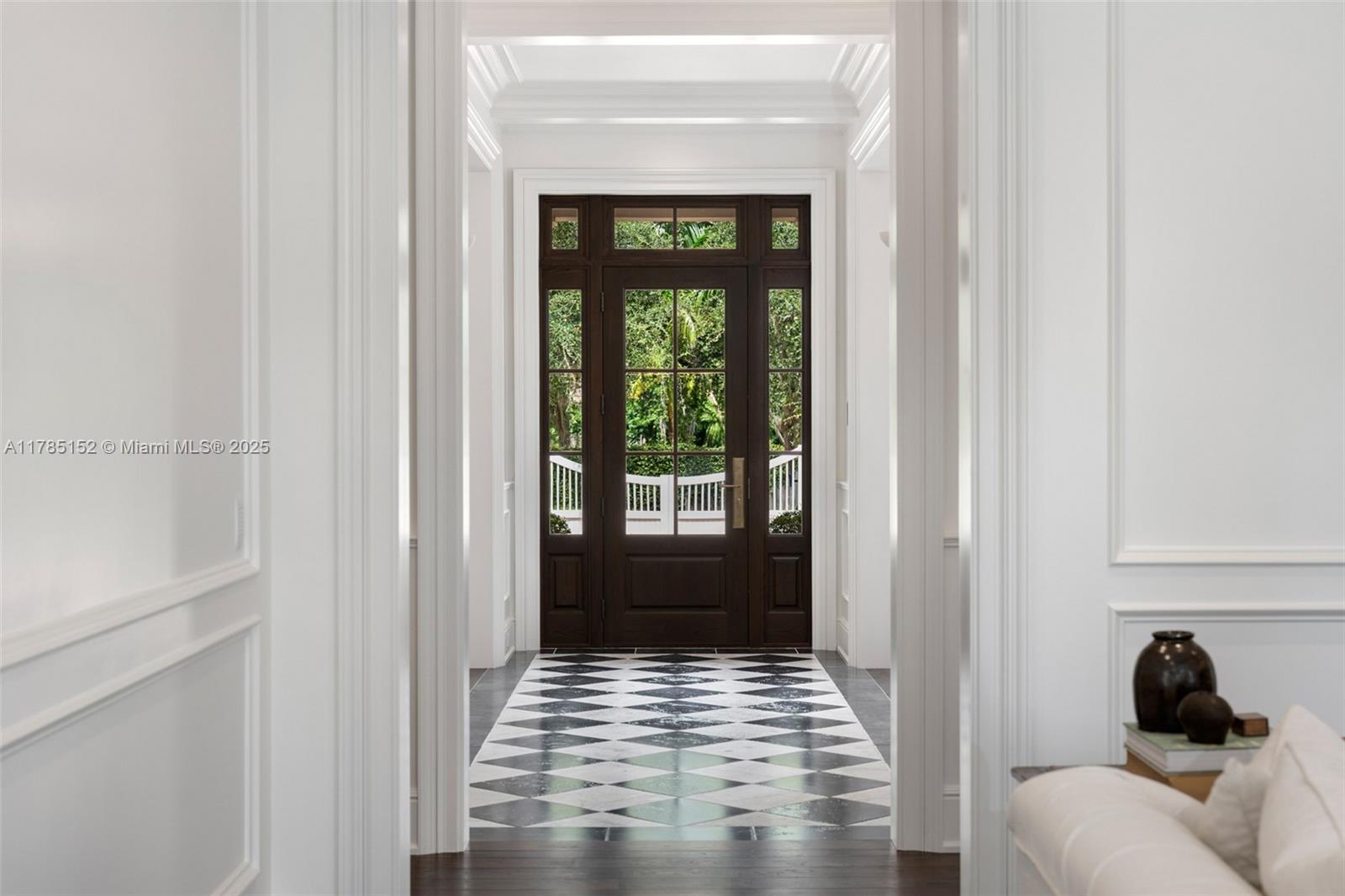 7393 SW 79th Ct Miami, FL 33143