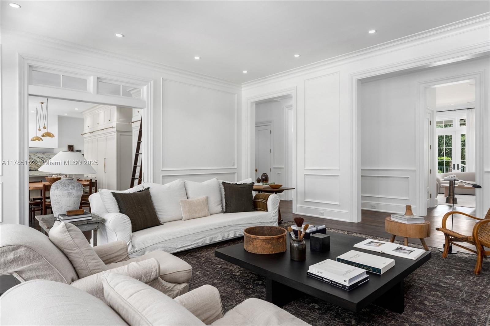 7393 SW 79th Ct Miami, FL 33143