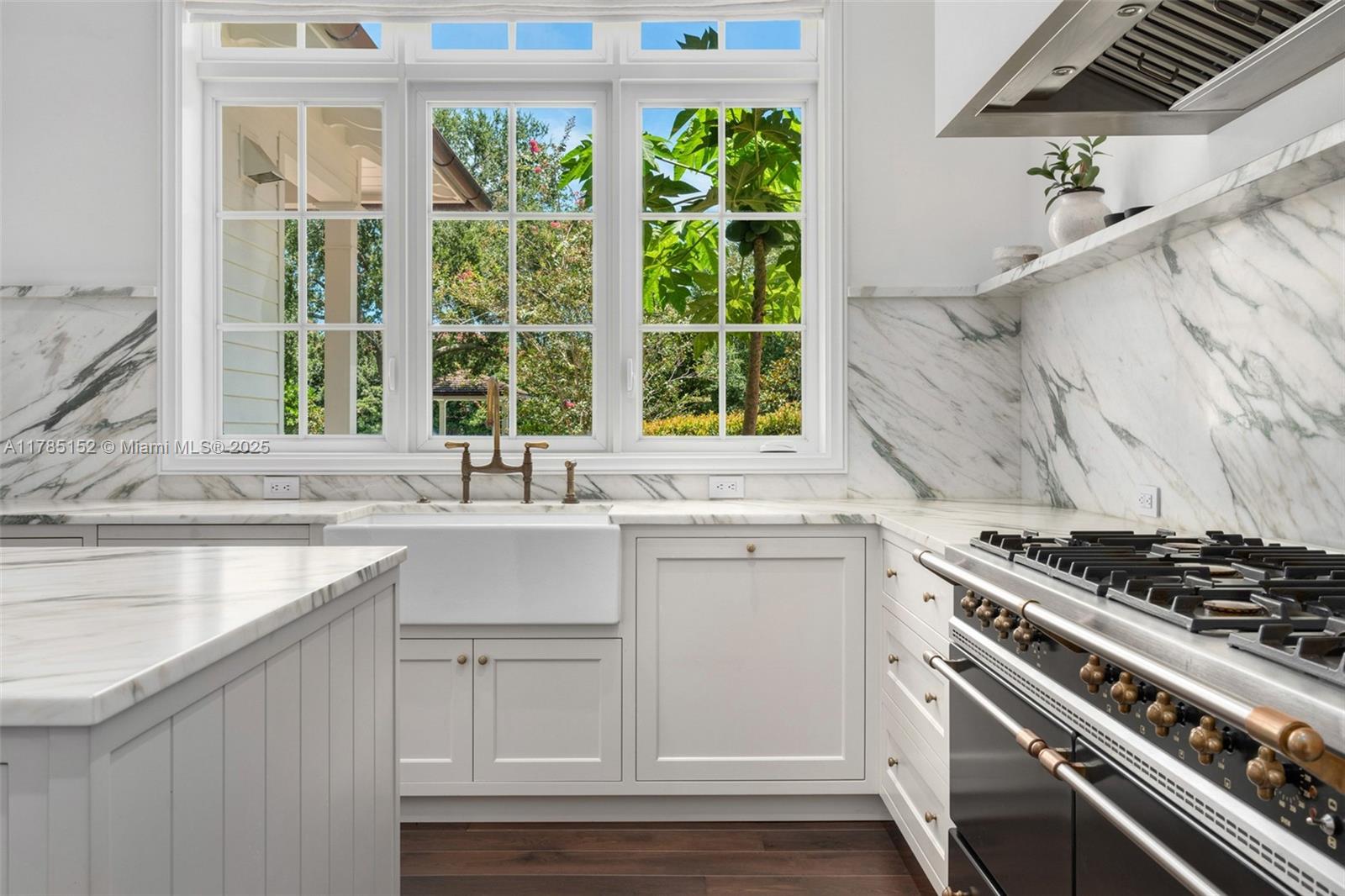 7393 SW 79th Ct Miami, FL 33143