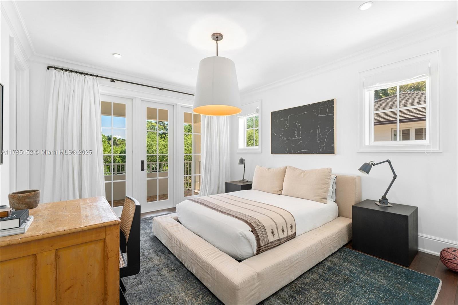 7393 SW 79th Ct Miami, FL 33143