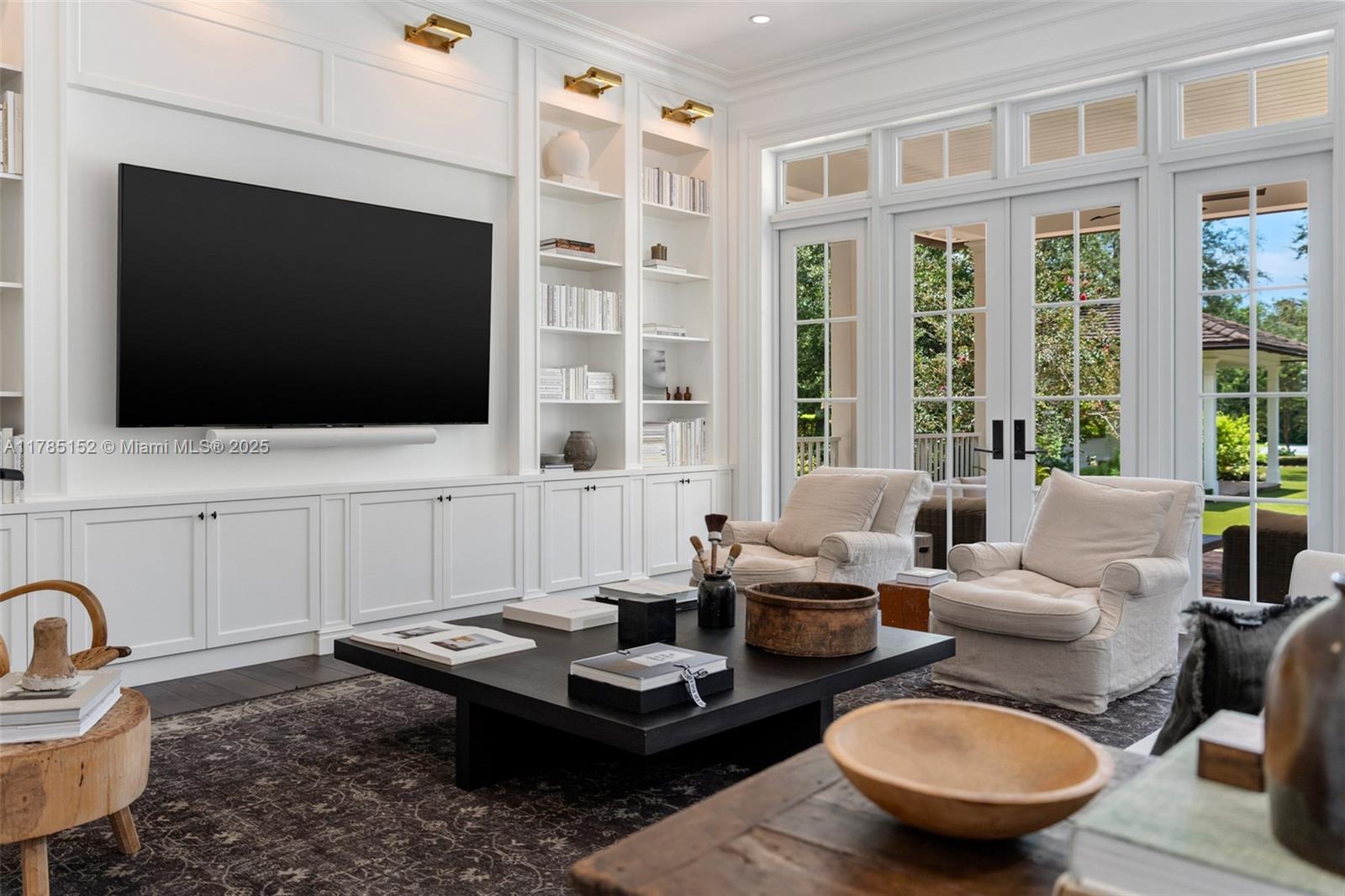 7393 SW 79th Ct Miami, FL 33143