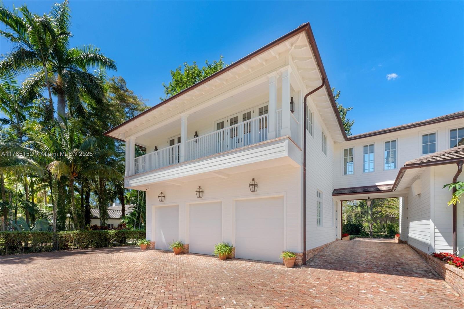 7393 SW 79th Ct Miami, FL 33143