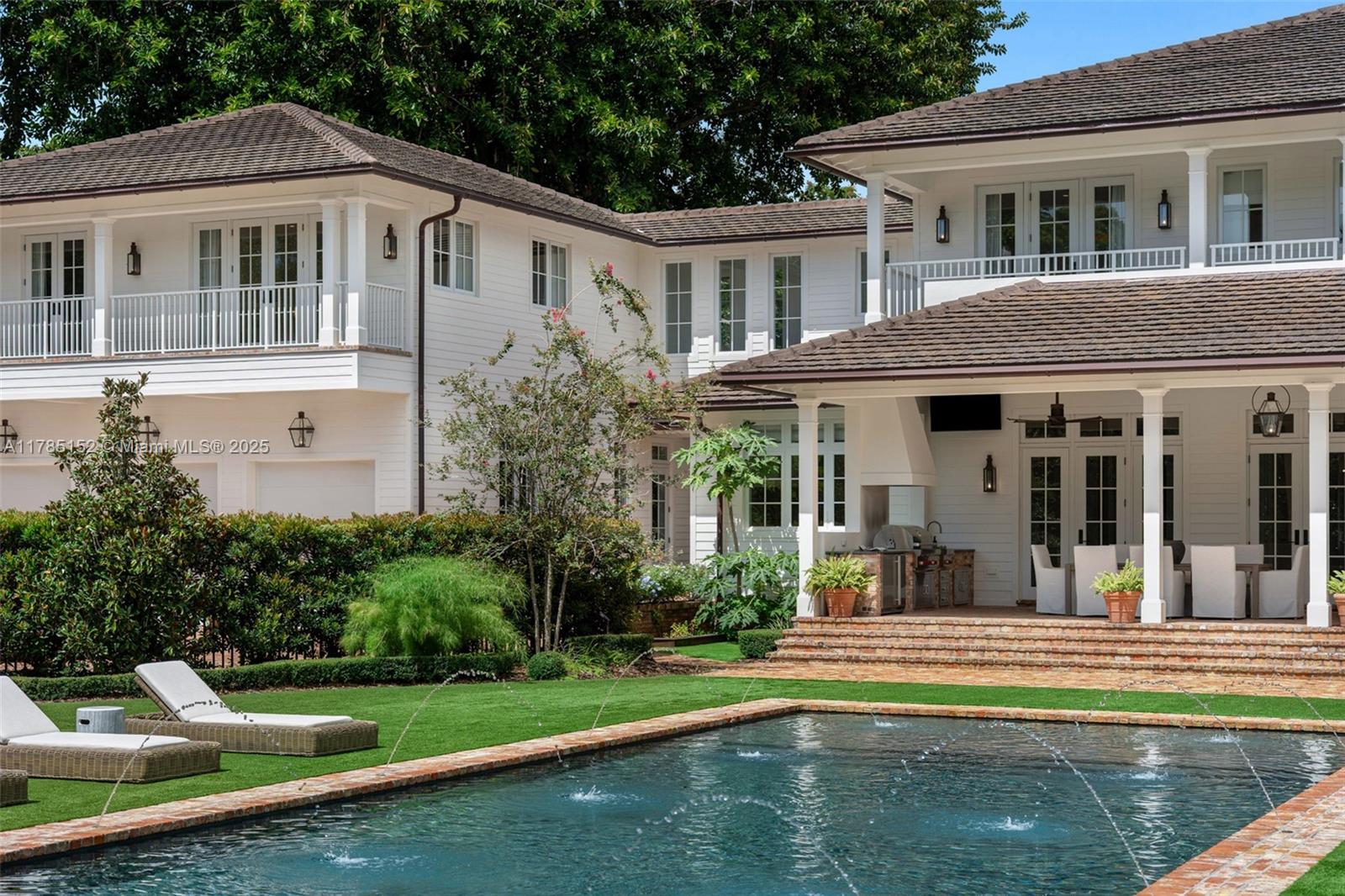 7393 SW 79th Ct Miami, FL 33143