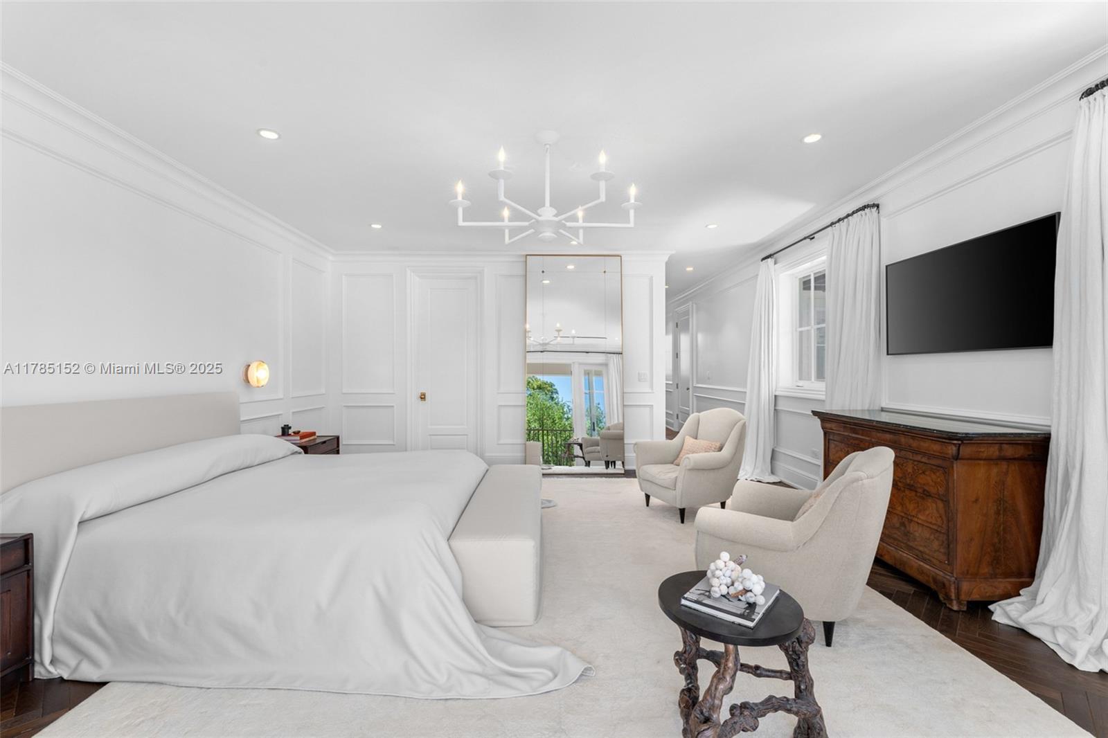 7393 SW 79th Ct Miami, FL 33143