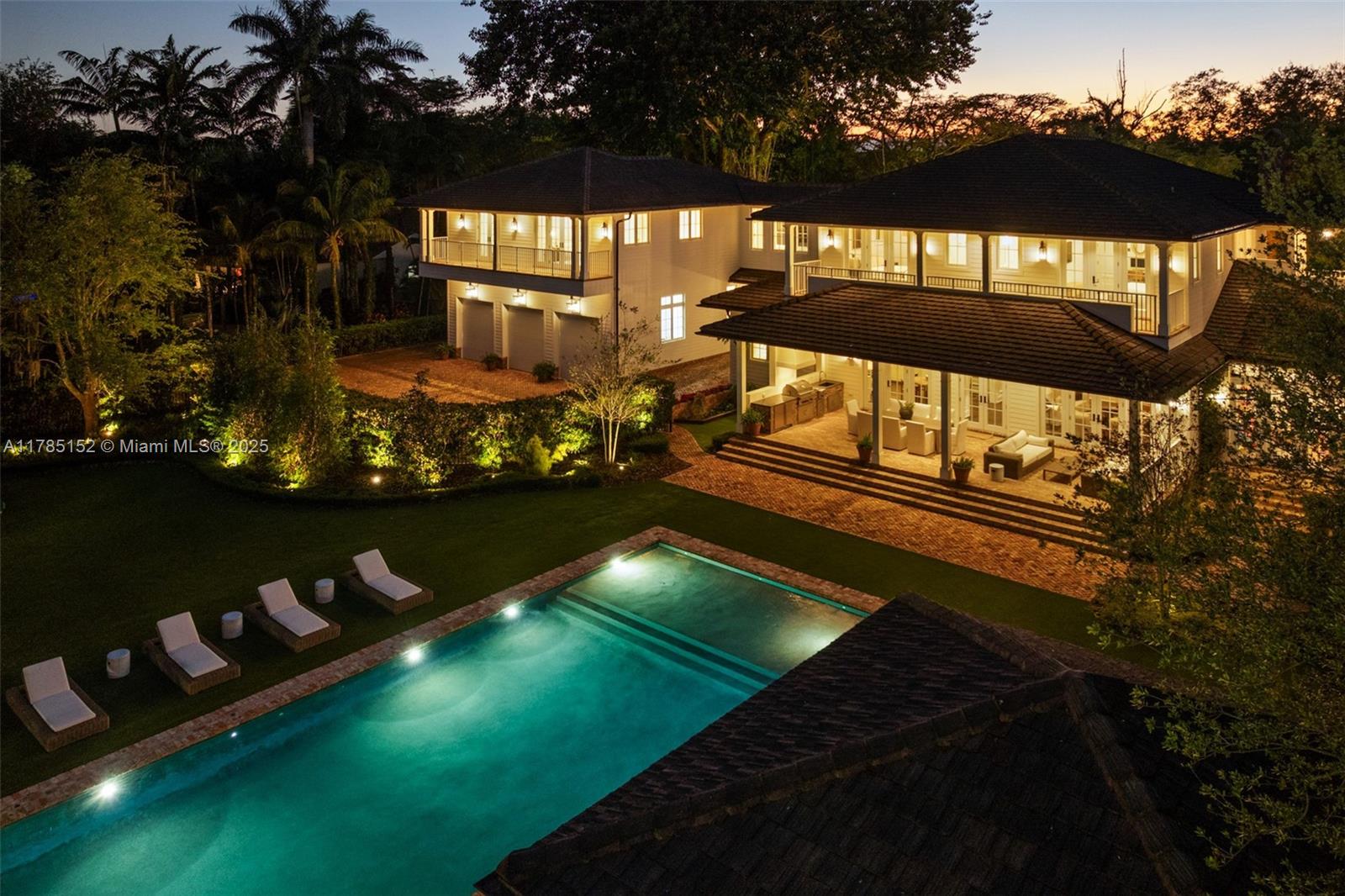 7393 SW 79th Ct Miami, FL 33143