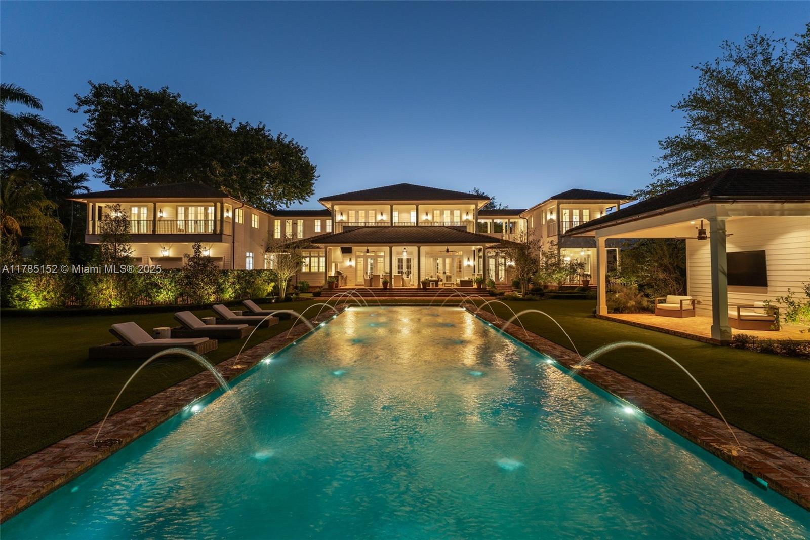 7393 SW 79th Ct Miami, FL 33143