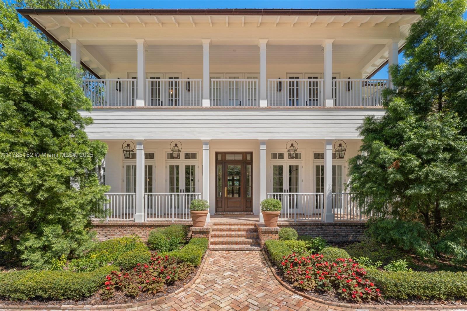 7393 SW 79th Ct Miami, FL 33143