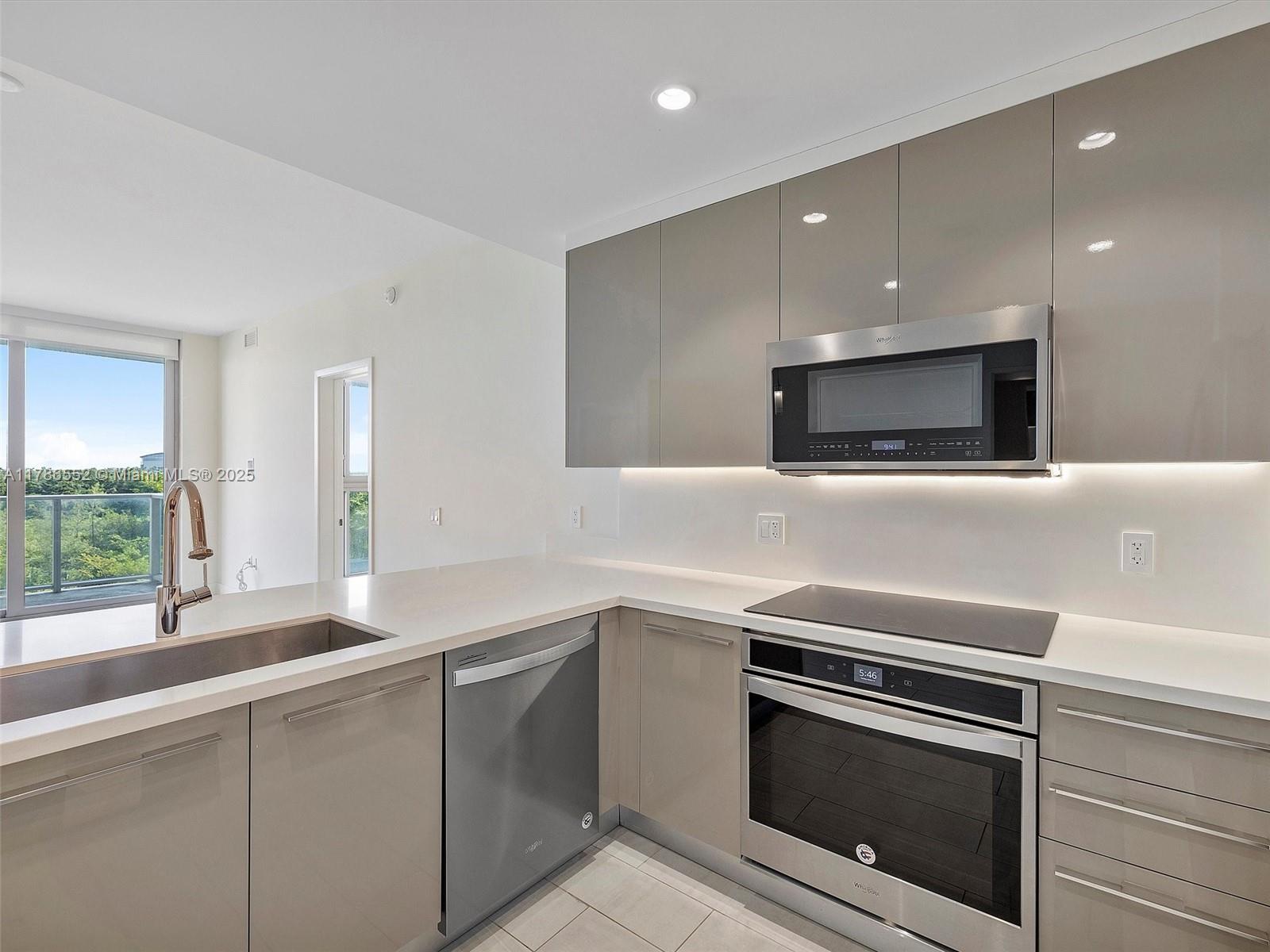 2000 Metropica Way #502 Sunrise, FL 33323