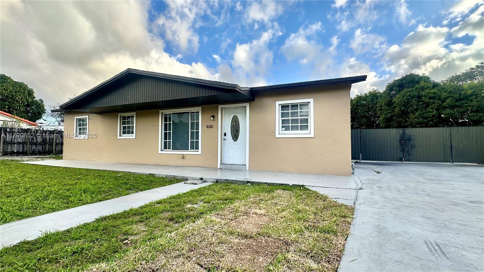 5020 NW 170th St