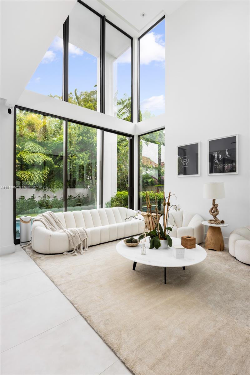 5630 Pine Tree Dr Miami Beach, FL 33140 5630 Pine Tree Dr Miami Beach, FL 33140