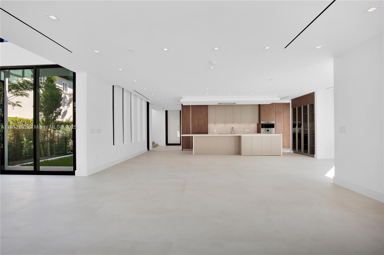5630 Pine Tree Dr Miami Beach, FL 33140 5630 Pine Tree Dr Miami Beach, FL 33140