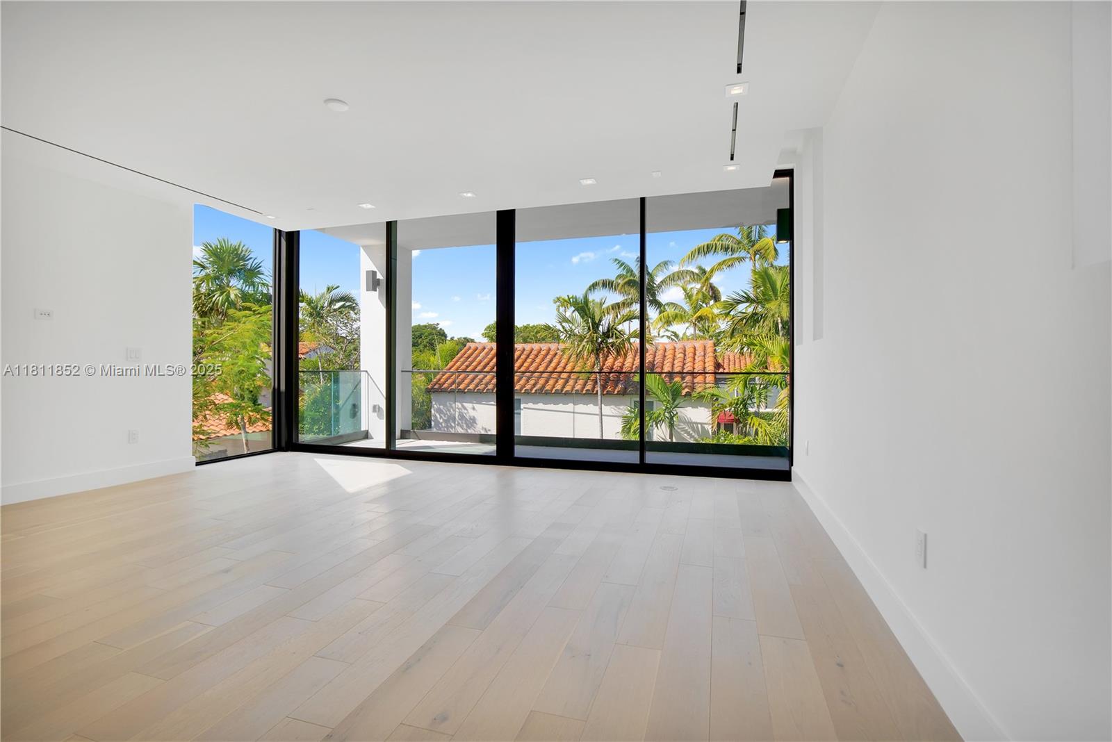 5630 Pine Tree Dr Miami Beach, FL 33140 5630 Pine Tree Dr Miami Beach, FL 33140
