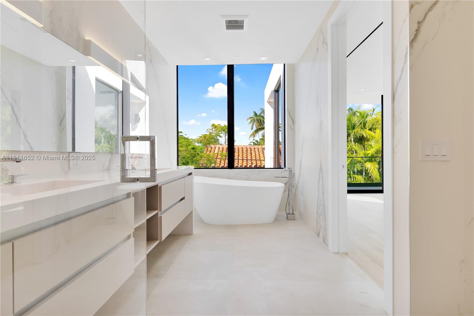 5630 Pine Tree Dr Miami Beach, FL 33140 5630 Pine Tree Dr Miami Beach, FL 33140