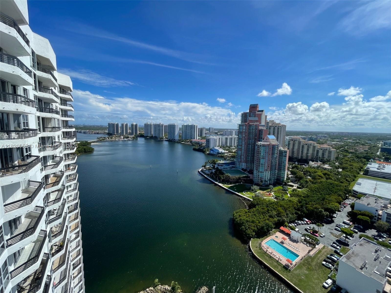 3530 Mystic Pointe Dr #3104