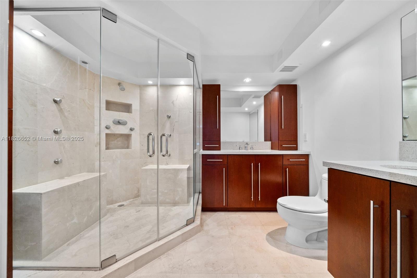 image BRICKELL PLACE CONDO17