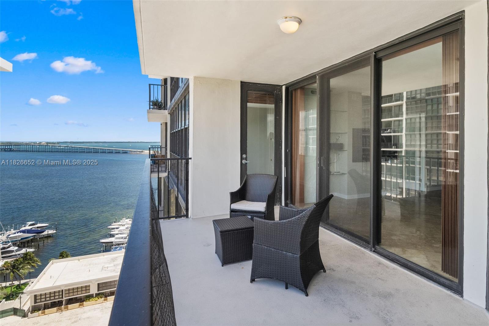 image BRICKELL PLACE CONDO1