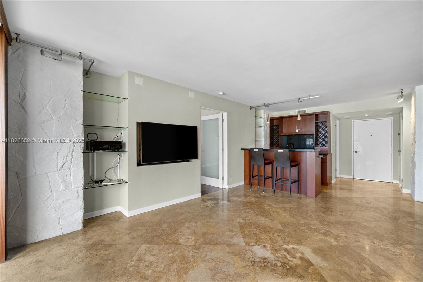 image BRICKELL PLACE CONDO6