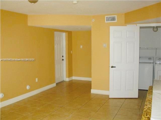 20950 SW 87th Ave #203 Cutler Bay, FL 33189