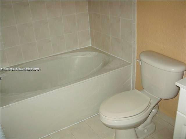 20950 SW 87th Ave #203 Cutler Bay, FL 33189