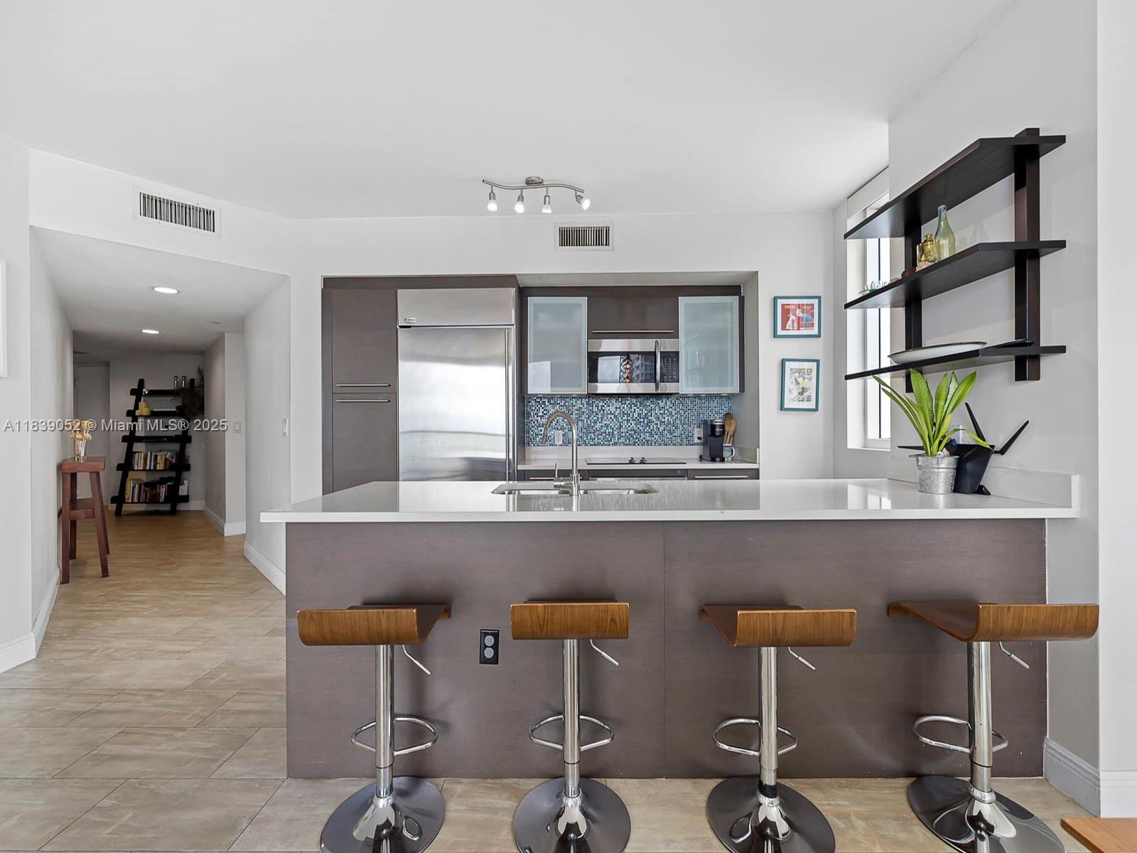 image 500 Brickell East9