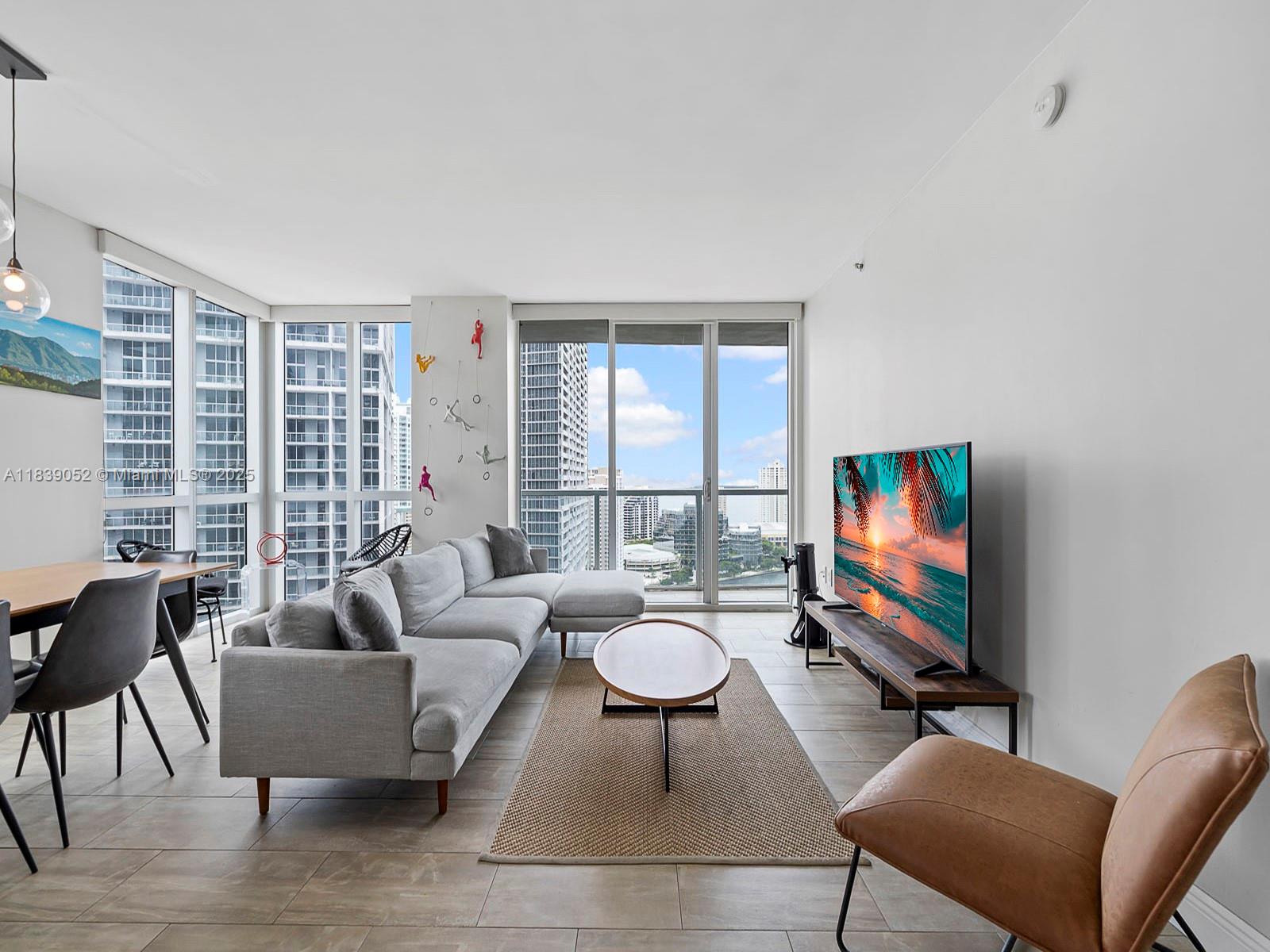 image 500 Brickell East10