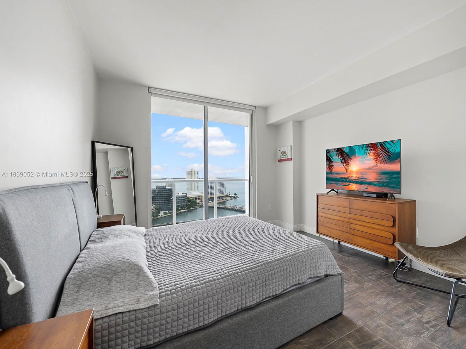 image 500 Brickell East14