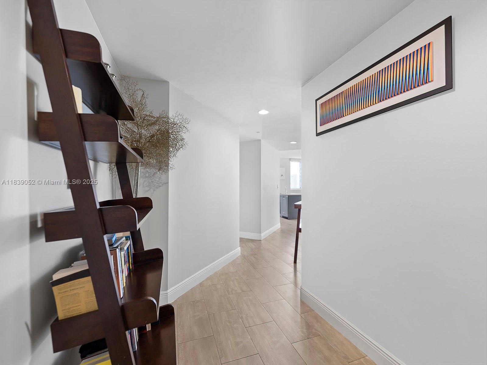 image 500 Brickell East25