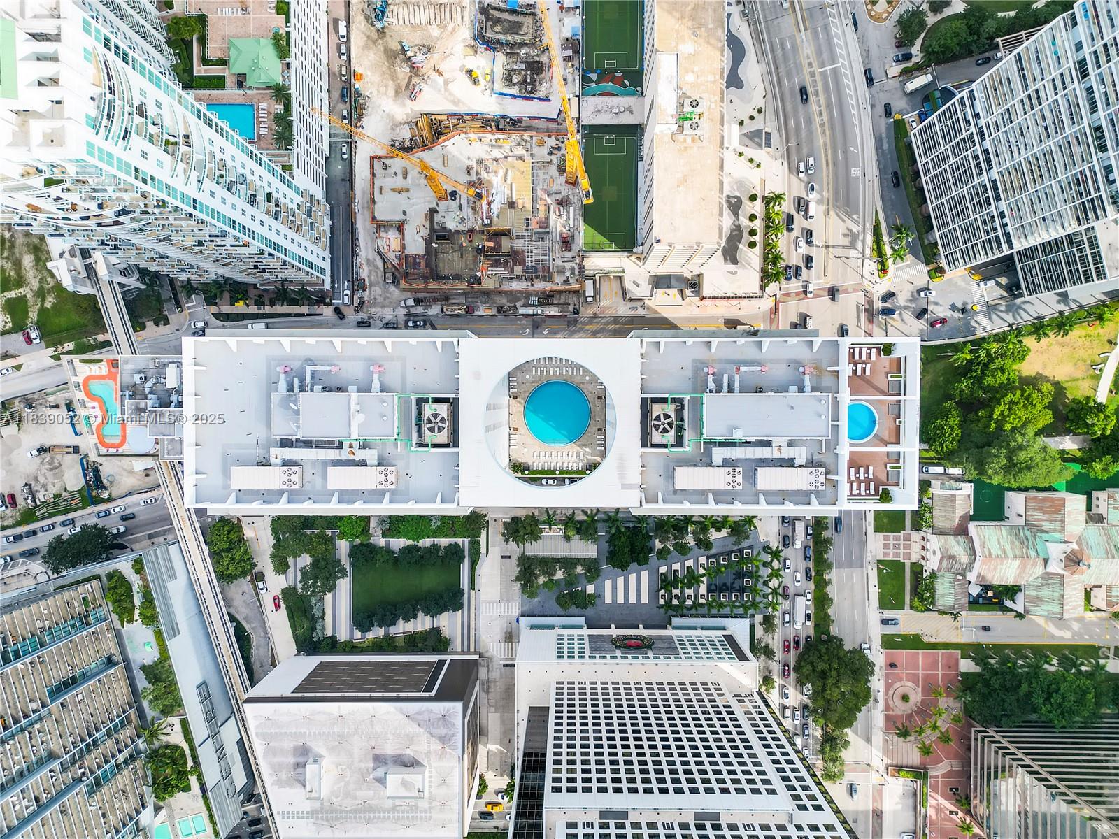 image 500 Brickell East31