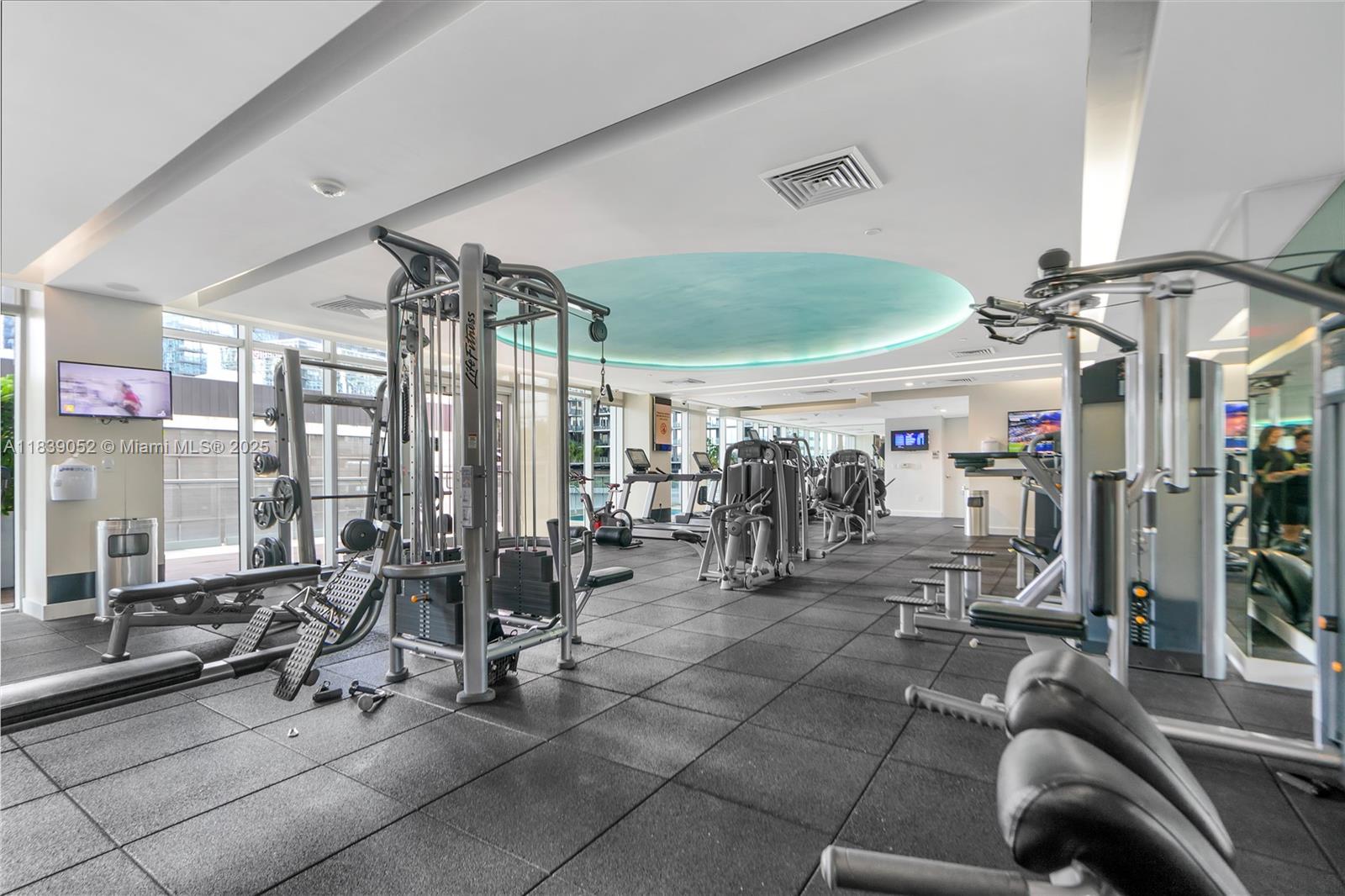 image 500 Brickell East45