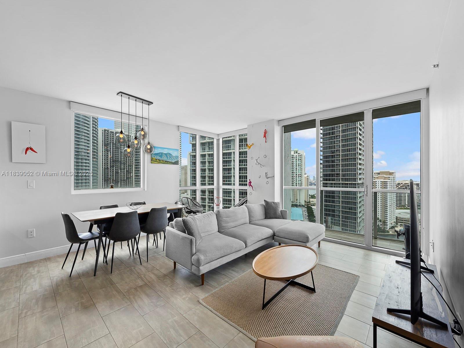image 500 Brickell East6