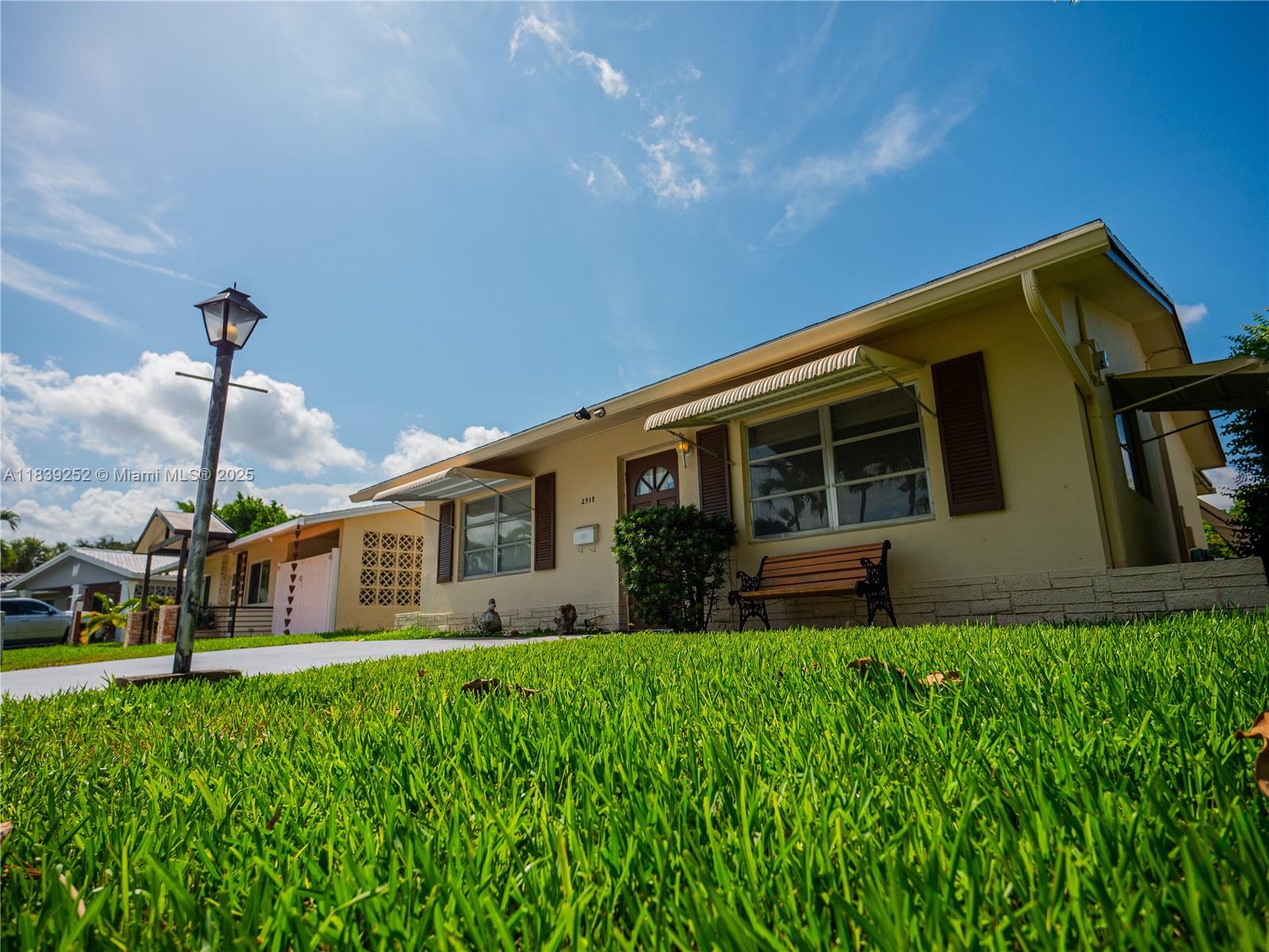 2918 NW 46th St