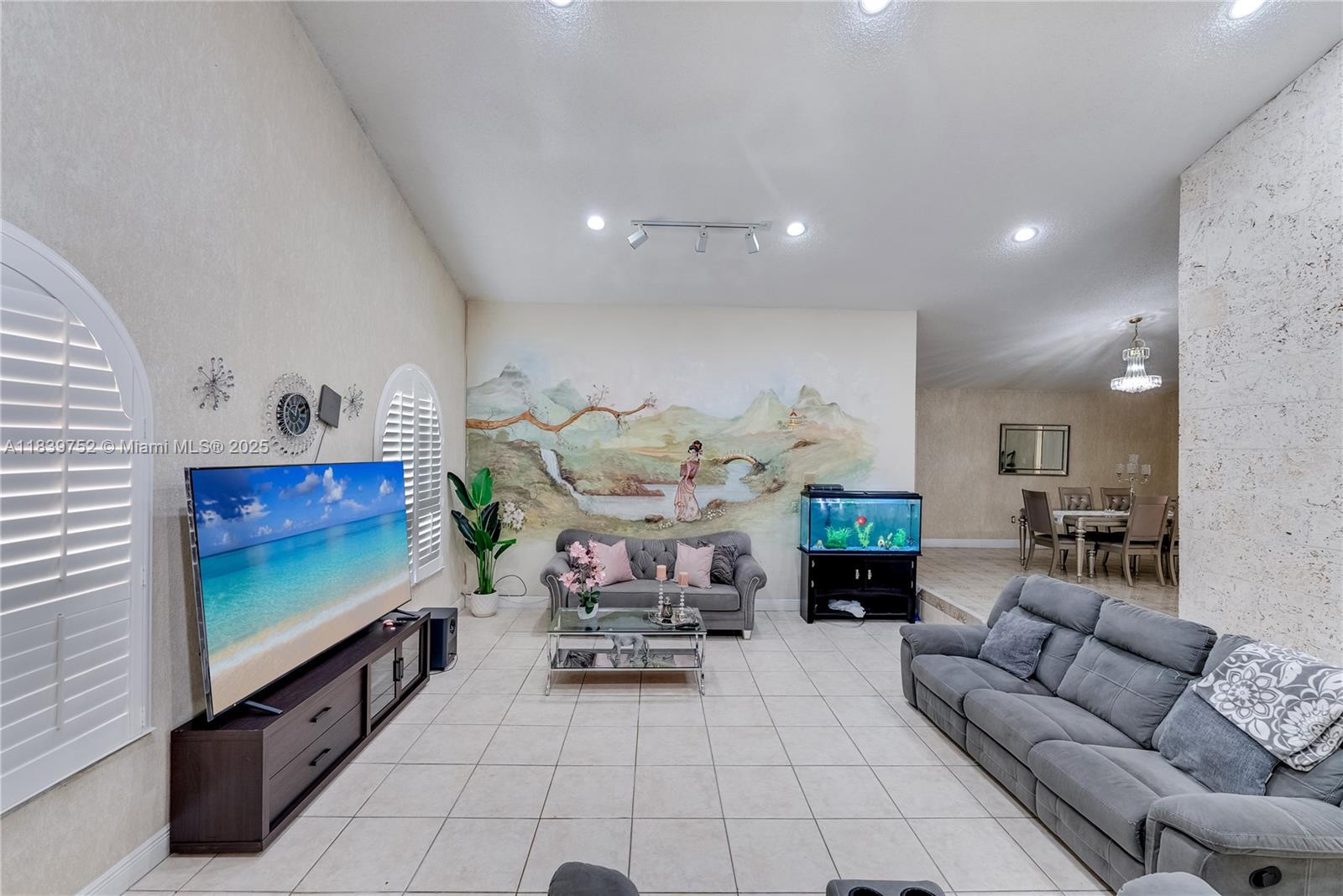 400 NW 128th Ave Miami, FL 33182