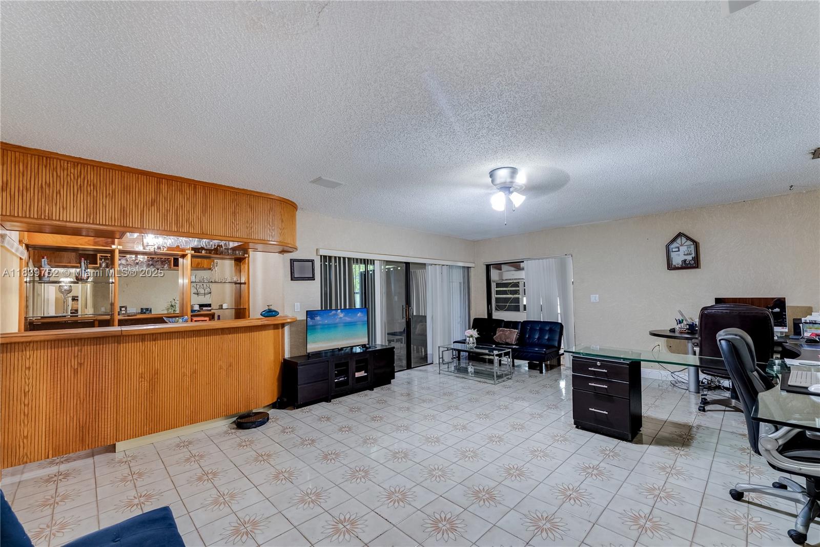 400 NW 128th Ave Miami, FL 33182