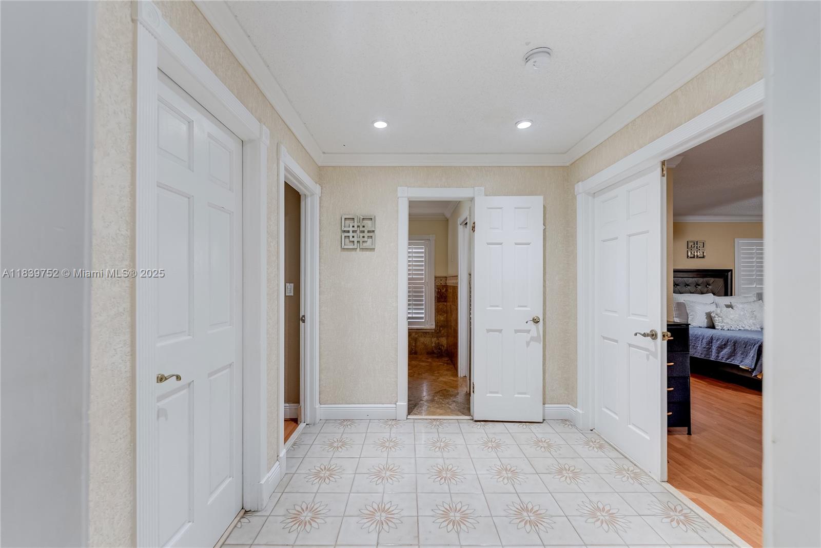 400 NW 128th Ave Miami, FL 33182