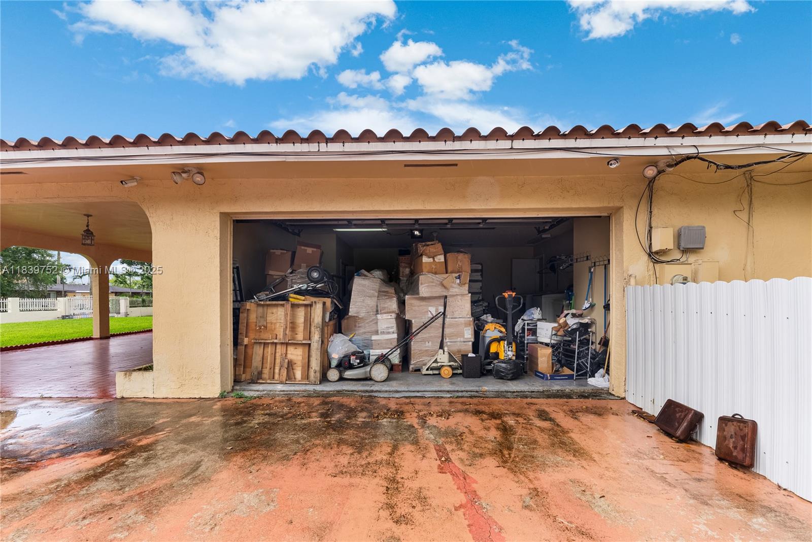 400 NW 128th Ave Miami, FL 33182