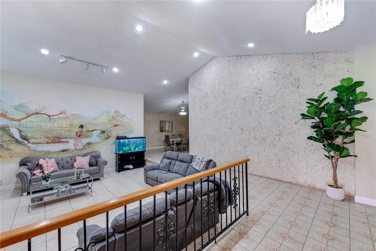 400 NW 128th Ave Miami, FL 33182