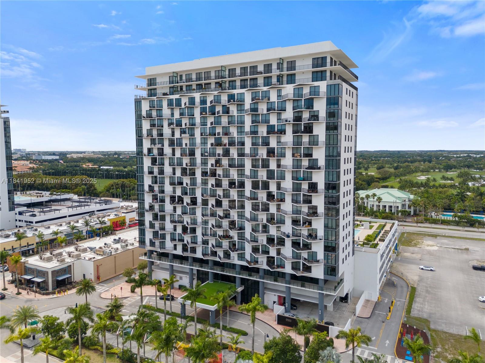5300 NW Paseo Blvd #805