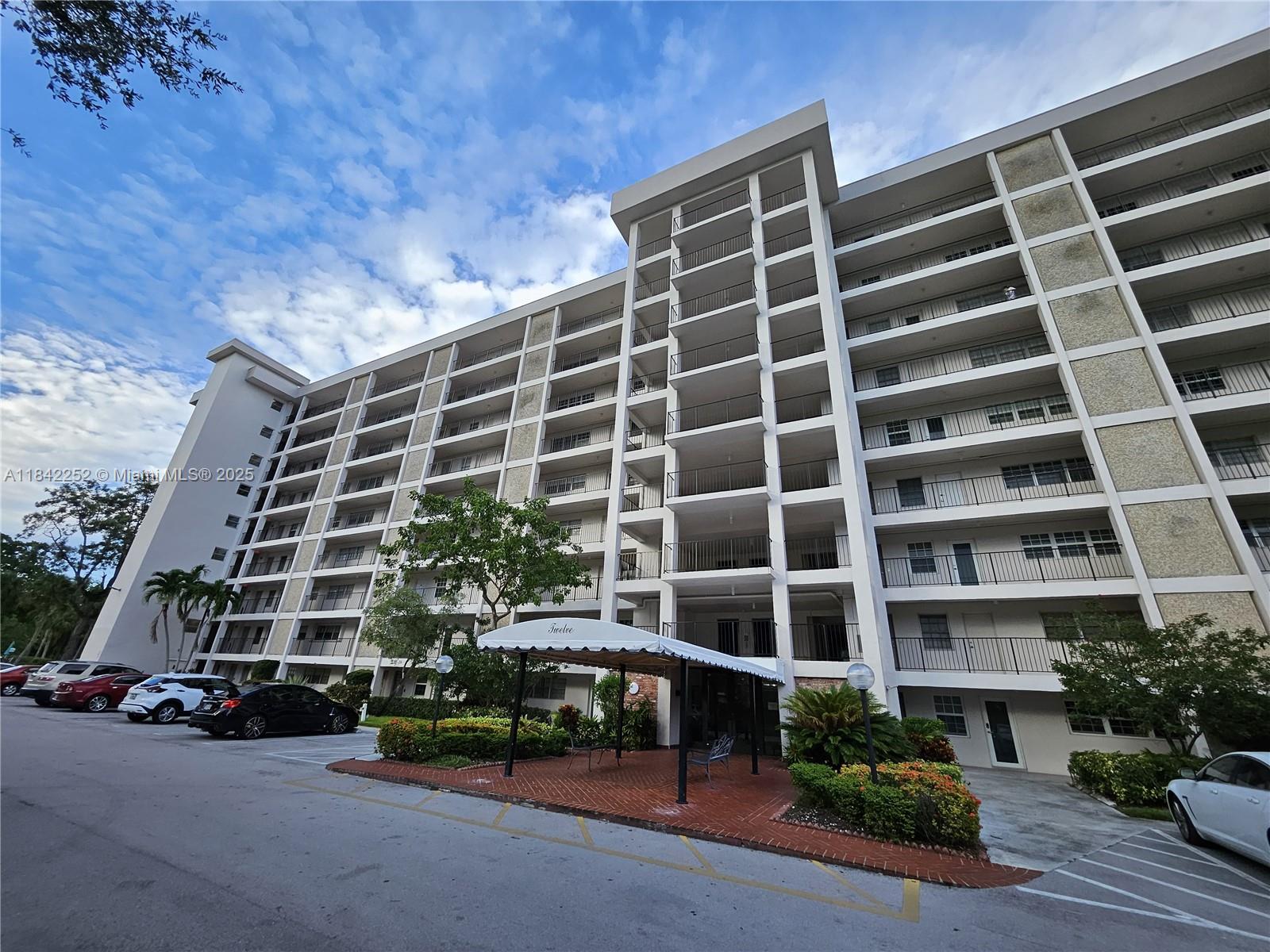 3250 N Palm Aire Dr #710