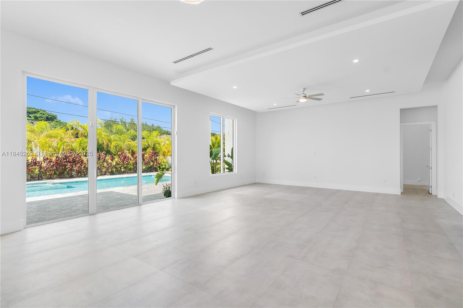 9895 NW 26th St Doral, FL 33172