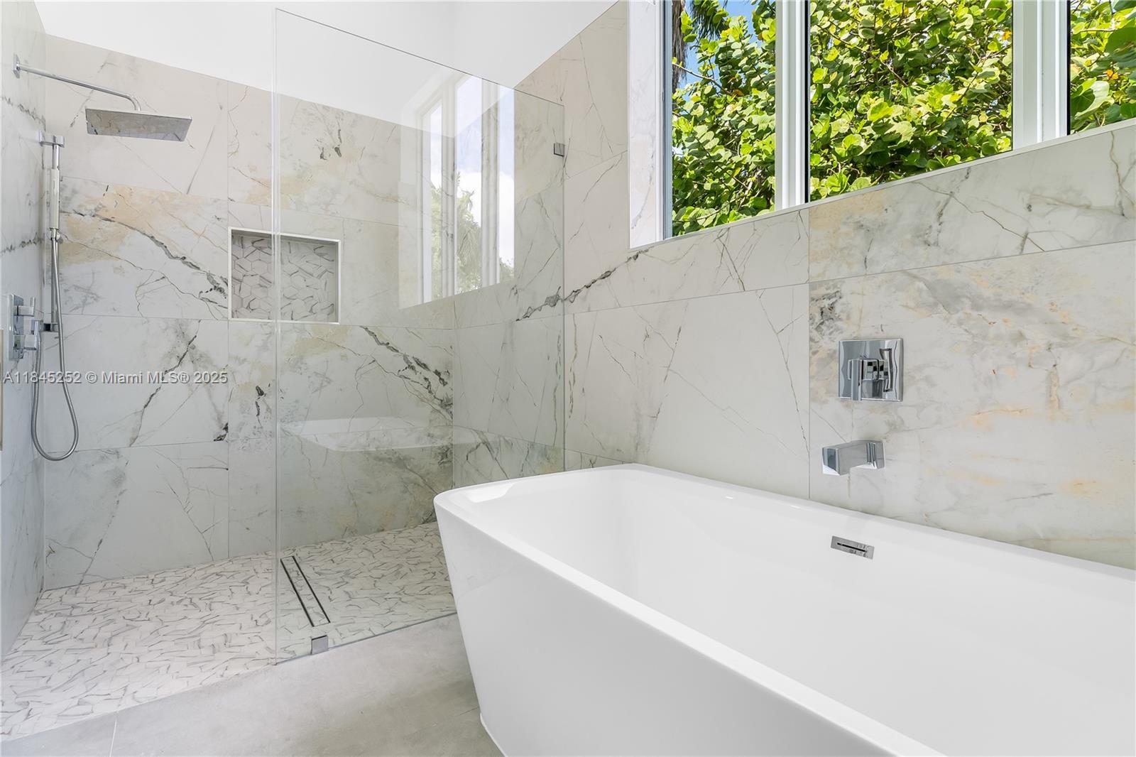 9895 NW 26th St Doral, FL 33172