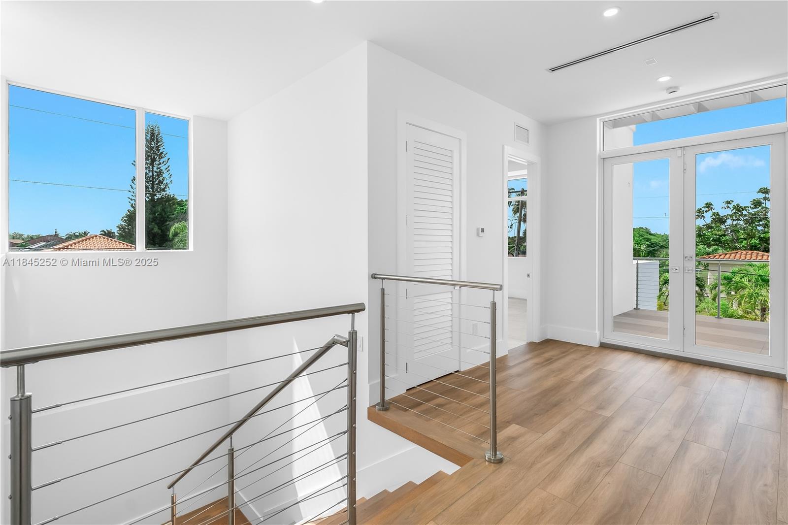 9895 NW 26th St Doral, FL 33172