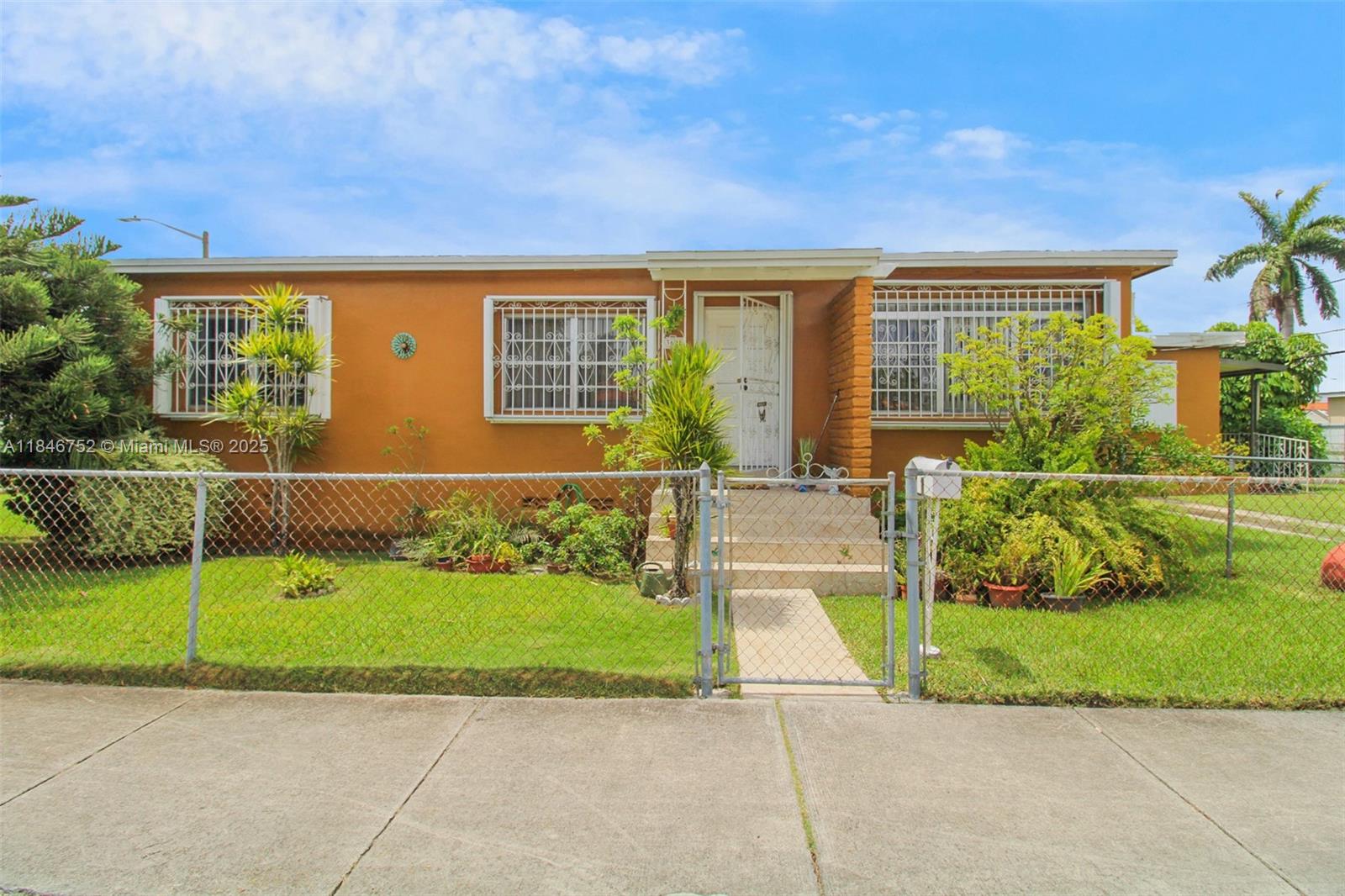 3600 NW 19th Ter