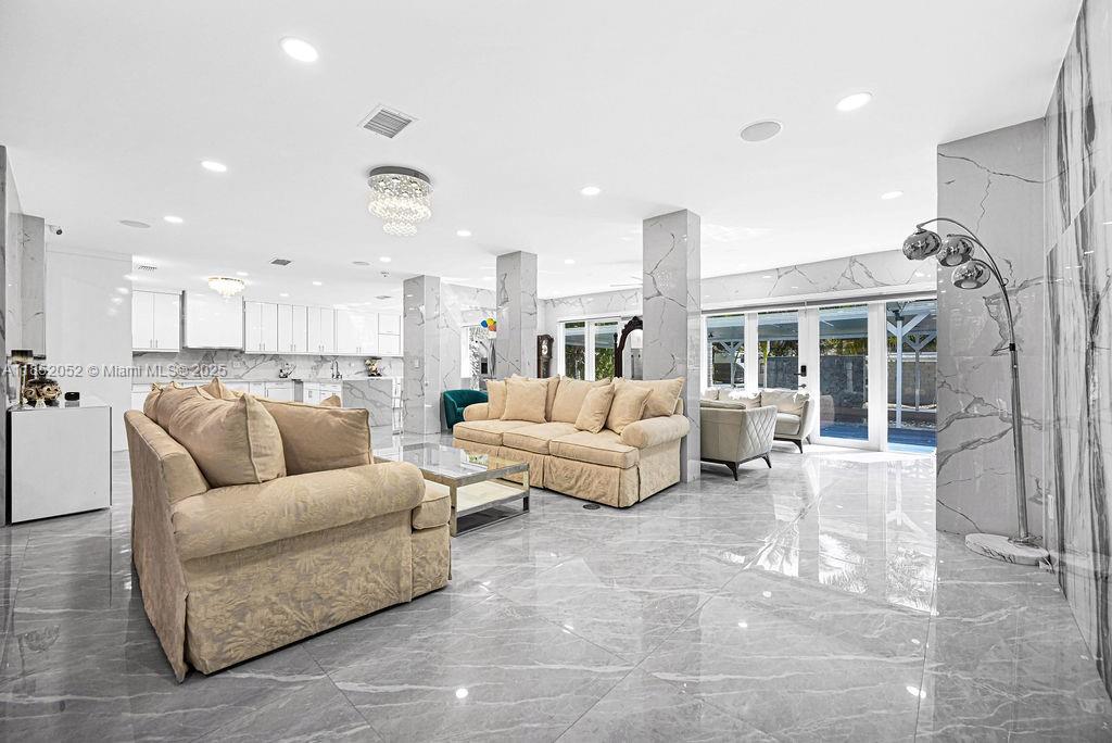 7830 SW 120th St Pinecrest, FL 33156