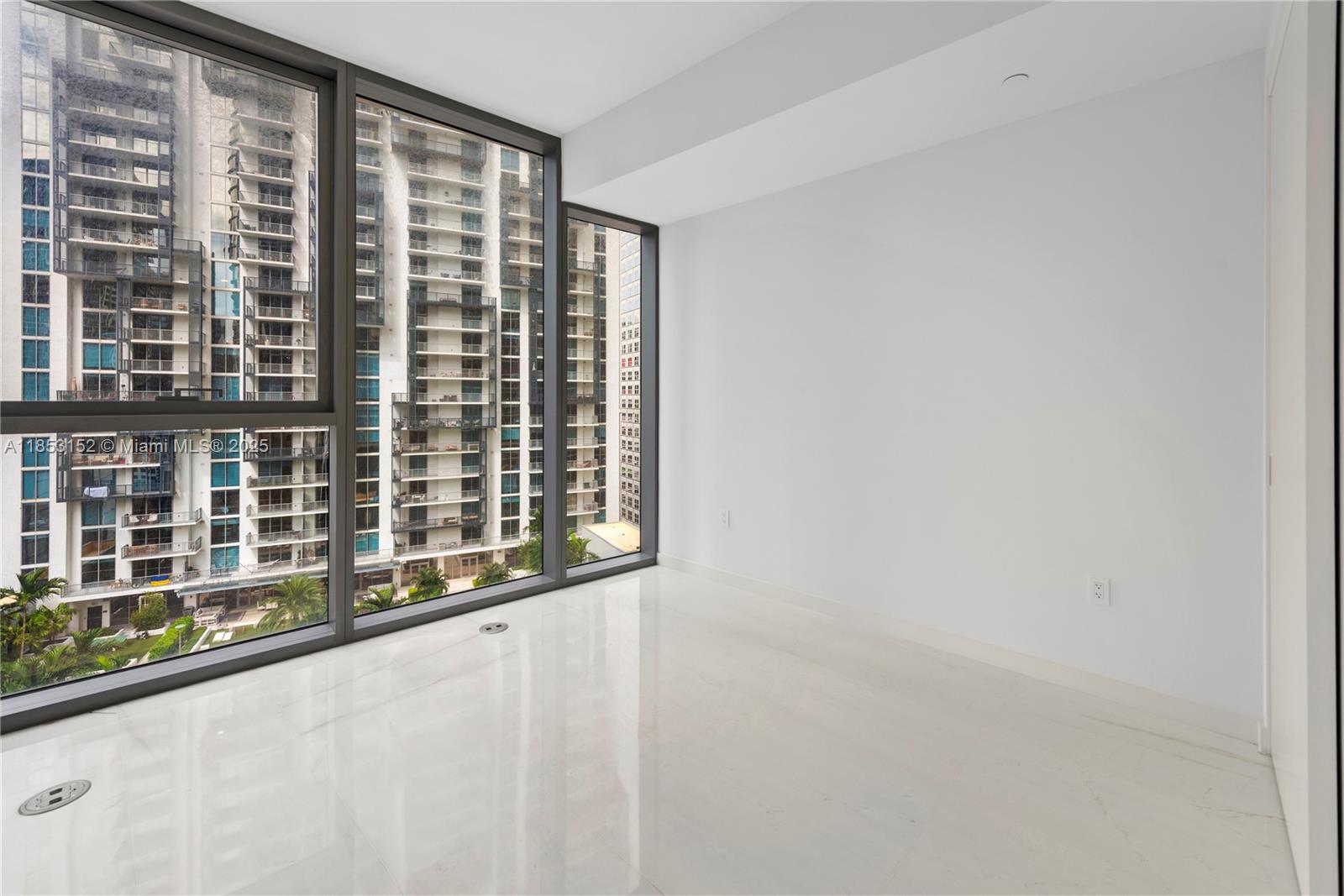 image Aston Martin Residences19