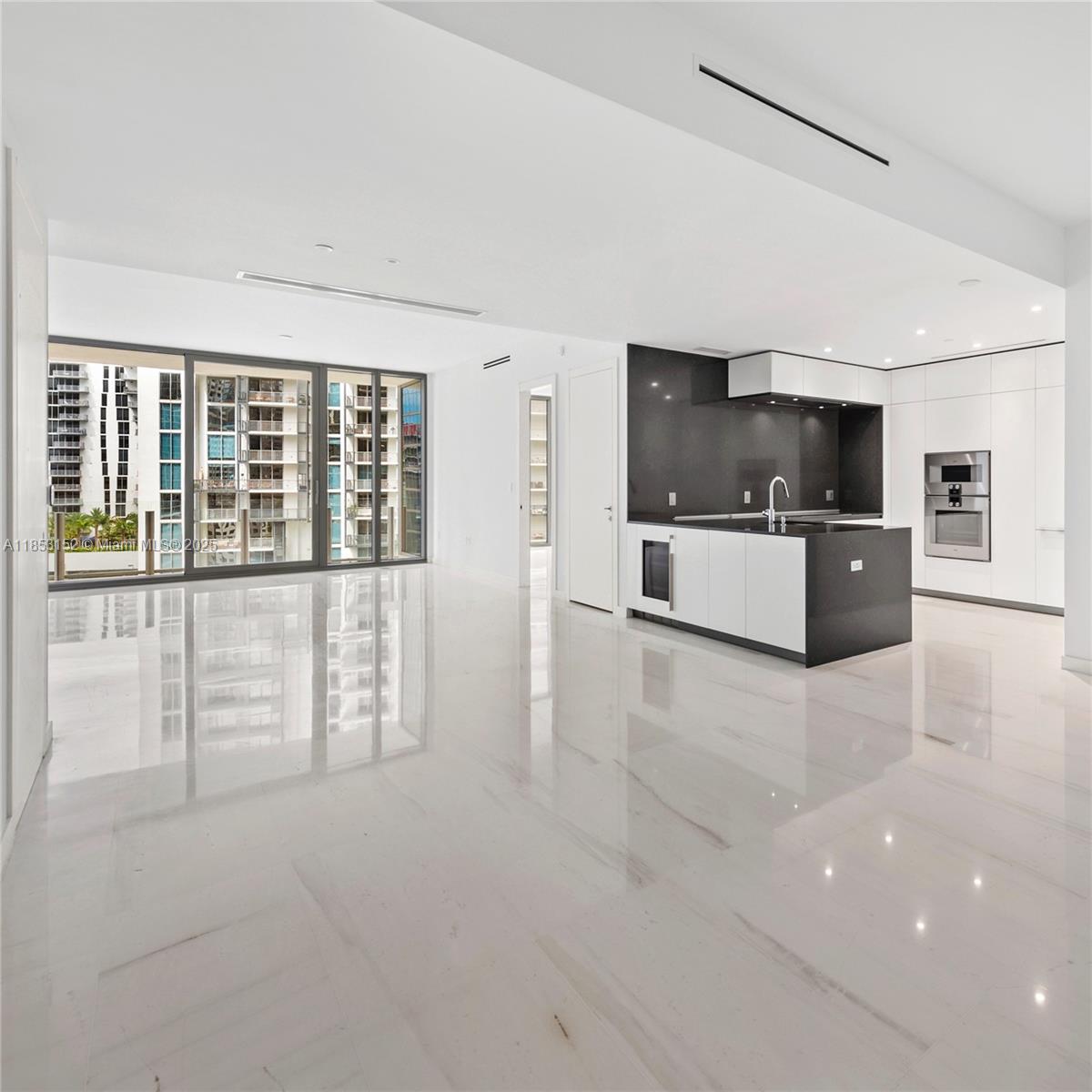 image Aston Martin Residences2
